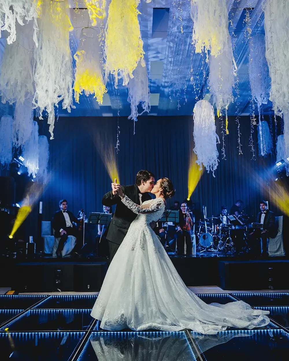 Gallery Image #slidesGrid4